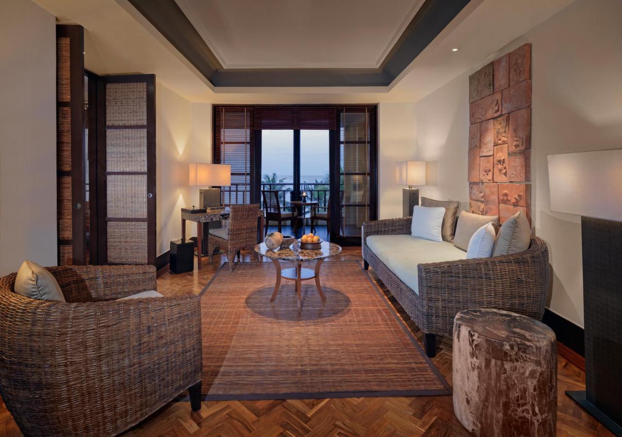 Отель The Legian Seminyak, Bali Экстерьер фото